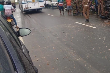 யாழில் இறுதி ஊர்வலத்தில் திடீரென நுழைந்த வாகனம்; 6 பேர் மருத்துவமனையில்