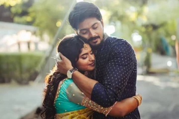 லப்பர் பந்து நடிகைக்கும் அண்ணா சீரியல் நடிகருக்கும் நிச்சயதார்த்தம் முடிந்தது.. யாரு பாருங்க, அழகிய ஜோடி