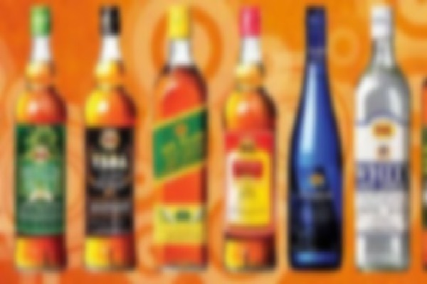 மூன்றுவேளை உணவு வழங்க மதுபான விலையை குறைக்க கோரிக்கை | Price Of Alcohol Should Be Reduced