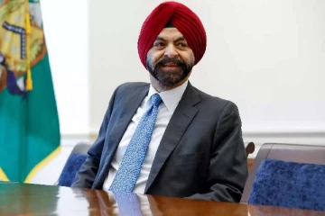 கூகுளின் சுந்தர் பிச்சையை விடவும் பணக்காரர்... ஆண்டுக்கு ரூ.192 கோடி சம்பளம்: இவரது சொத்து மதிப்பு