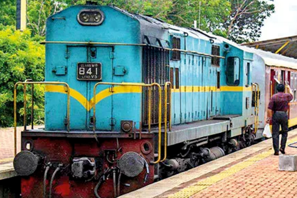 மீண்டும் சிலாபம் - கோட்டை தொடருந்து சேவைகள் ஆரம்பம் | Chilaw Fort Train Services Resume