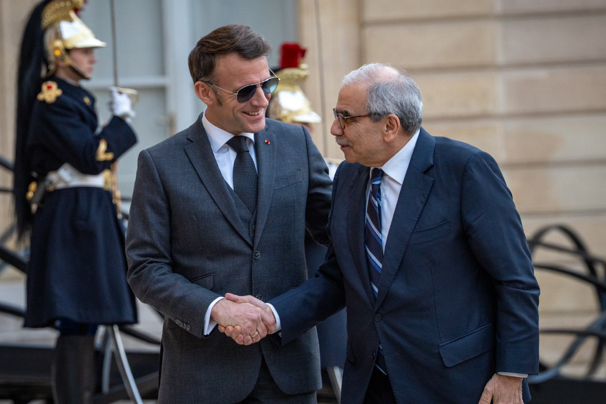 பிரான்ஸ் ஜனாதிபதி மேக்ரான் மற்றும் லெபனான் பிரதமர் நவாப் சலாம் பாரிஸில் சந்திப்பு | Macron Lebanese Prime Minister Nawab Salam Meet