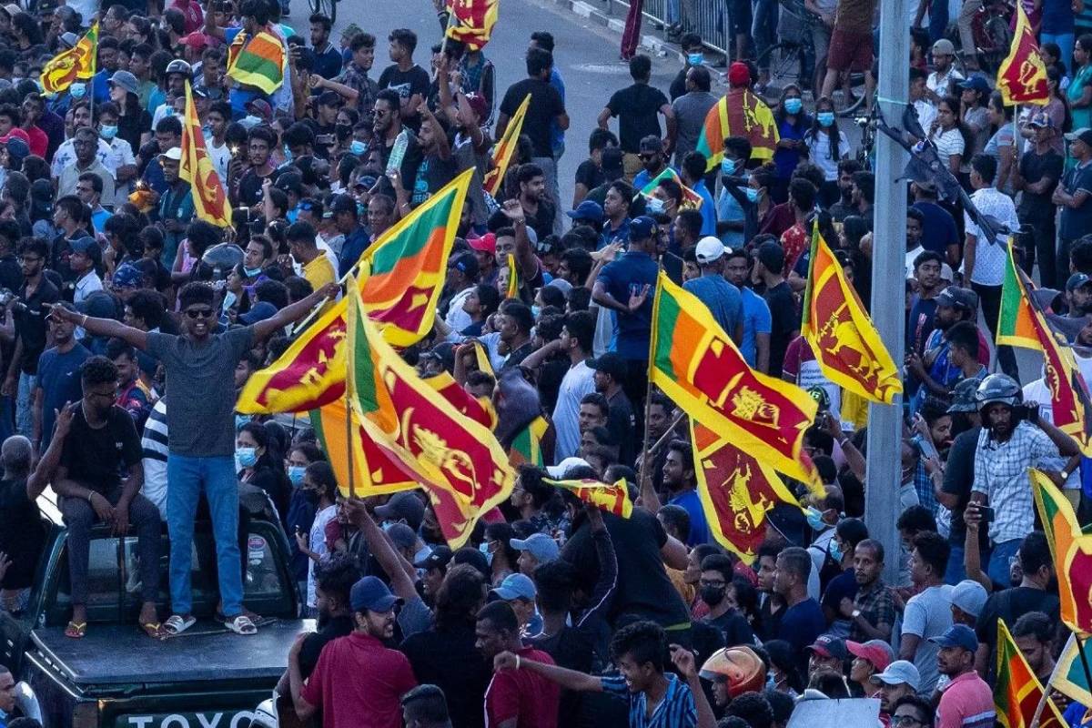 திறமையற்ற அரசை மக்களே விரட்டியடிப்பார்கள்! ஆளுந்தரப்புக்குச் சஜித் அணி பதிலடி | Sri Lanka Economic Crisis 2026 திறமையற்ற அரசை மக்களே விரட்டியடிப்பார்கள்! ஆளுந்தரப்புக்குச் சஜித் அணி பதிலடி | Sri Lanka Economic Crisis 2026
