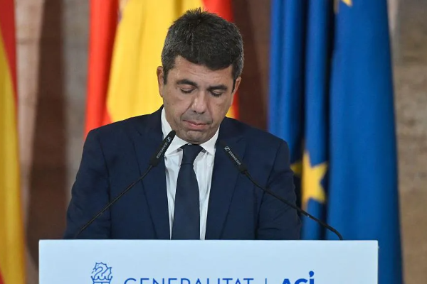 வெள்ளம் காரணமாக பதவியிழந்த மாகாண முதல்வர் | Valencia Leader Resigns Handling Of Deadly Floods