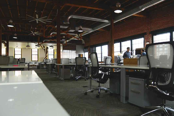 மிரட்டும் கொரோனா , தனியார் நிறுவனங்களை மூட உத்தரவு ! - தமிழ்நாடு