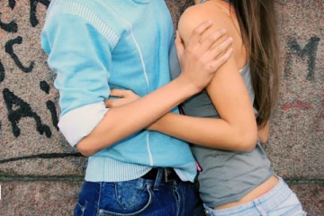 14 - 15 வயது சிறுமிகள் விருப்பப்படி பாலியல் உறவு - திருத்தப்பட்ட சட்டம்!