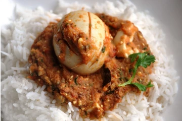 சுவையான முட்டை கிரேவி எப்படி செய்வது...?