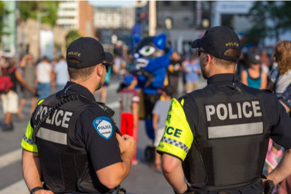 கனடாவில் அதிரடியாக கைது செய்யப்பட்ட இலங்கை யூடியூபர்.. உதவி கோரும் கனேடிய பொலிஸார் | Srilankan Influencer Arrested Canada Filming Women