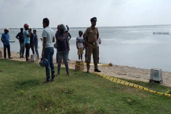 யாழில் கரையொதுங்கிய சடலத்தால் பரபரப்பு | A Dead Body Washed Ashore In Yali