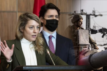 கனேடிய அரசின் அதிரடி தீர்மானம்: வெளிநாடு ஒன்றுக்கான 30 அனுமதிகள் ரத்து