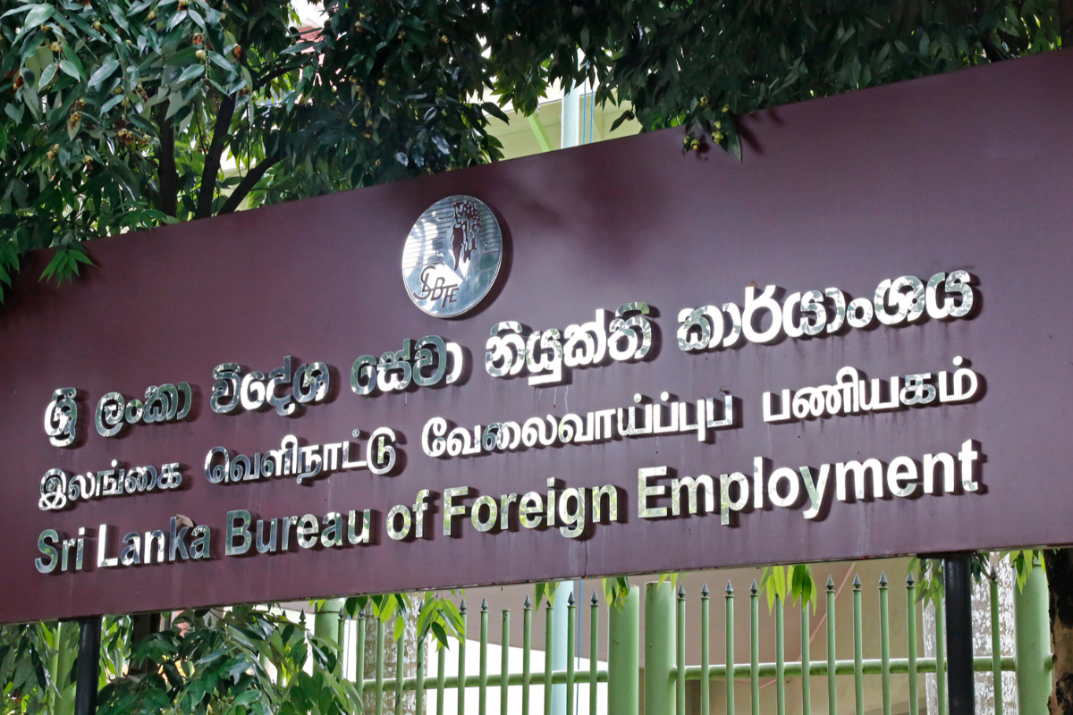 மத்திய கிழக்கிலுள்ள இலங்கையர்களின் தகவல் அறிய விசேட WhatsApp இலக்கம் | Special Whatsapp Num For Srilankans Middle East