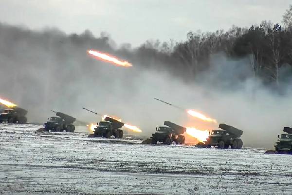 தாக்குதலை தீவிரப்படுத்தியது மொஸ்கோ : திணறும் உக்ரைன் | Moscow Steps Up Offensive In Ukraine