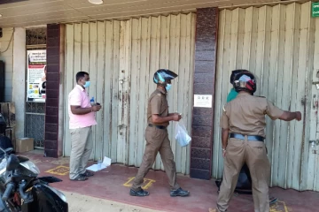களத்தில் இறங்கிய அதிகாரிகள்! யாழில் சீல் வைக்கப்பட்ட மதுபான சாலைகள்