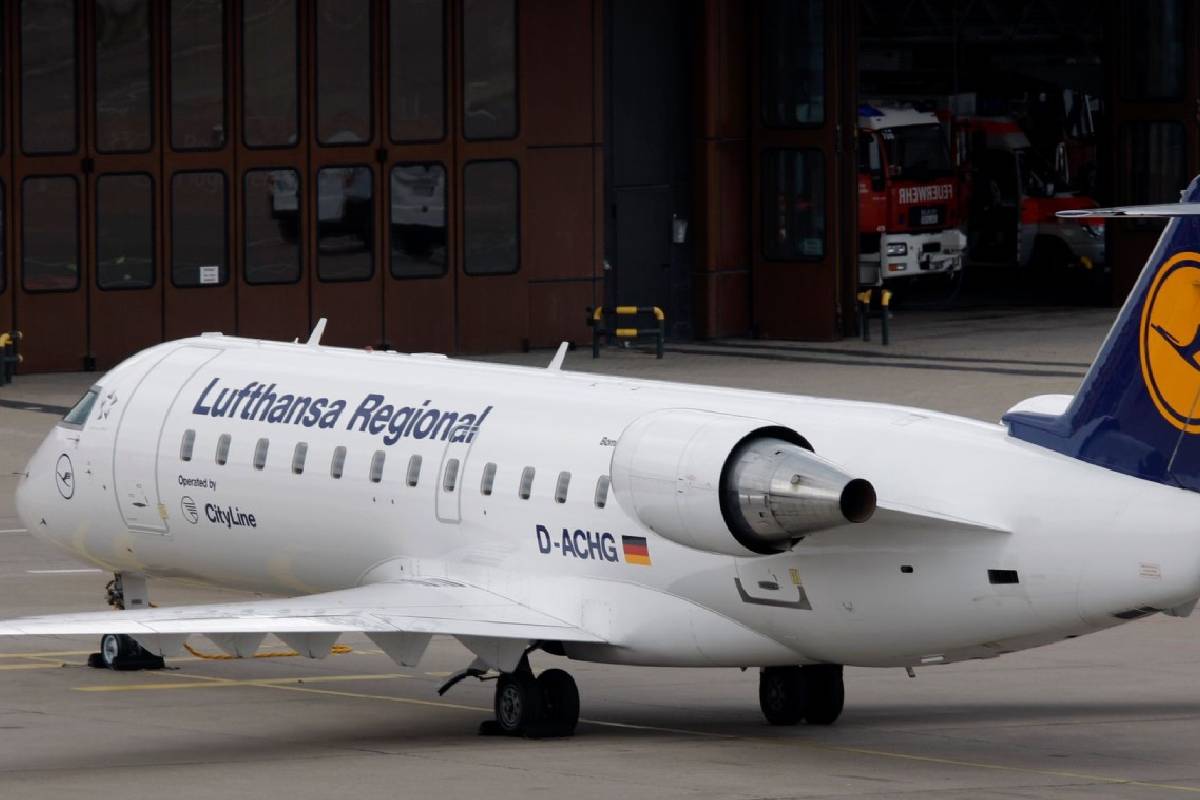 ஐரோப்பாவிற்கான 20,000 விமான சேவைகள் இரத்து | Fuel Price Hike Flight Service Cancelled Lufthansa