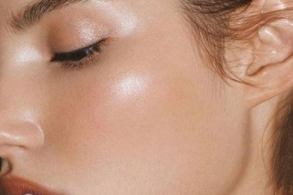 செலவே இல்லாமல் முகத்தை பொலிவாக்க வேண்டுமா? இந்த பூ போதும் | Hibiscus Flower That Brightens The Face Beauty செலவே இல்லாமல் முகத்தை பொலிவாக்க வேண்டுமா? இந்த பூ போதும் | Hibiscus Flower That Brightens The Face Beauty