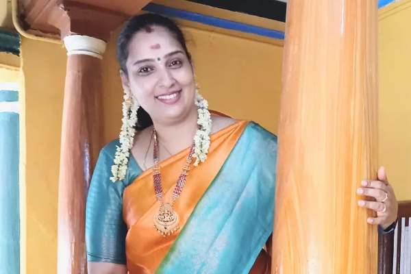 ஏமாற்றி நடிக்க வைத்த ஹரி.. அதிர்ச்சி புகார் சொன்ன சிங்கம் பட நடிகை