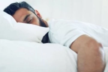 இந்த திசையில் தலை வைத்தே படுக்க கூடாதாம் ஏன் தெரியுமா?