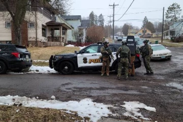 சிறார்கள் உட்பட ஒரே குடும்பத்தின் 8 பேர்: பொலிசாருக்கு காத்திருந்த அதிர்ச்சி