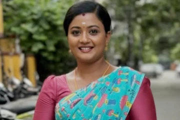 புதிய ஹேர் ஸ்டைல், கண்களில் லென்ஸ்.. சிறகடிக்க ஆசை சீரியல் மீனாவின் லேட்டஸ்ட் போட்டோஷூட்..