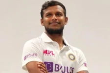 டெஸ்ட் அணியில் அமர்க்களமாக களமிறங்கிய தமிழக வீரர் நடராஜன்