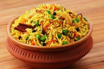 செட்டிநாடு பாணியில் வெஜிடபிள் பிரியாணி... இப்படி ஒரு முறை செய்து பாருங்க