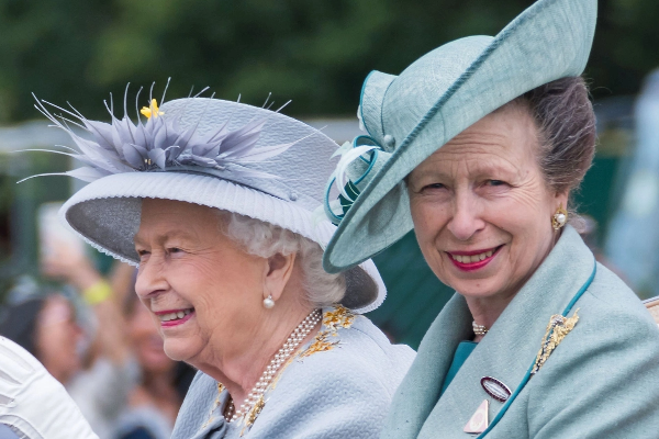 வெளியானது எலிசபெத் ராணியின் இறப்பு சான்றிதழ் | Queen Elizabeth S Death Certificate