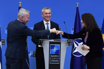 நேட்டோவில் இணையப்போவதாக அறிவித்துள்ள ஸ்வீடனும் பின்லாந்தும்!