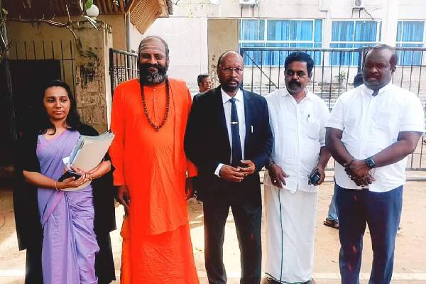 7 orang termasuk anggota DPR yang ikut aksi duduk di timur dibebaskan..!  Jaffna.  Perintah pengadilan 7 orang termasuk anggota DPR yang ikut aksi duduk di timur dibebaskan..!  Jaffna.  Perintah pengadilan