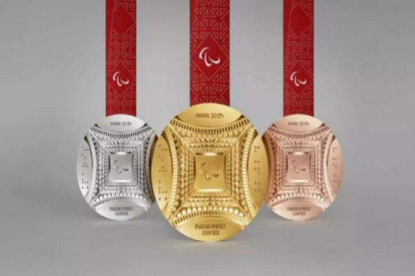 பாராலிம்பிக்கில் தங்கப் பதக்கம் வென்ற ராணுவ வீரர் தொடருந்து மோதி உயிரிழப்பு | Paralympic Medalist Soldier Hit By Train