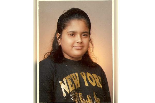 வாரணம் ஆயிரம் ஹீரோயினா இது? 11 வயது போட்டோவை பார்த்தால் நம்பவே மாட்டீங்க | Sameera Reddy 11 Years Old Pic