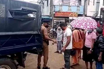 சதொச அங்காடியில்  வாடிக்கையாளருக்கு நேர்ந்த கதி!