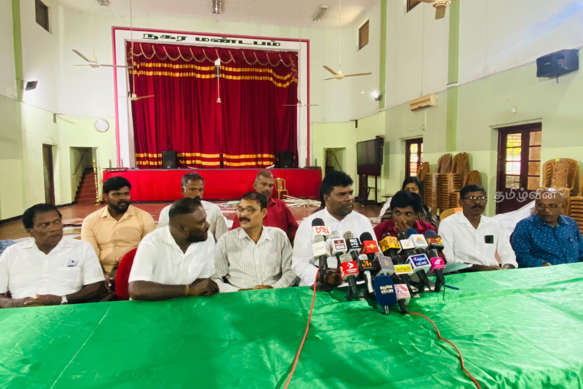 மயிலத்தமடு - மாதவனை மேய்ச்சல் தரைப் பிரச்சினை : விடுக்கப்பட்ட அழைப்பு | Mayilathamadu Madhavanai Land Issue Protest மயிலத்தமடு - மாதவனை மேய்ச்சல் தரைப் பிரச்சினை : விடுக்கப்பட்ட அழைப்பு | Mayilathamadu Madhavanai Land Issue Protest