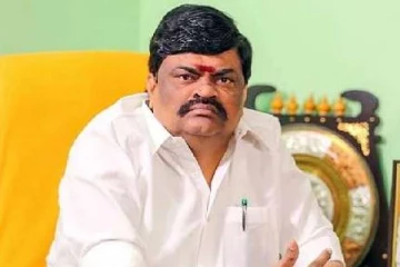 எடப்பாடி உத்தரவு போட்டா நாங்க 1000 பேர் யுத்த களத்தில் சண்டையிட தயார் - ராஜேந்திர பாலாஜி