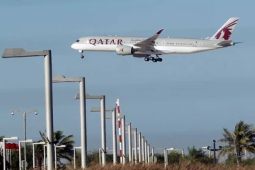 සීමිත ගුවන්ගමන් වාර සදහා කටාර් ගුවන් කලාපය අර්ධ වශයෙන් විවෘත කරයි