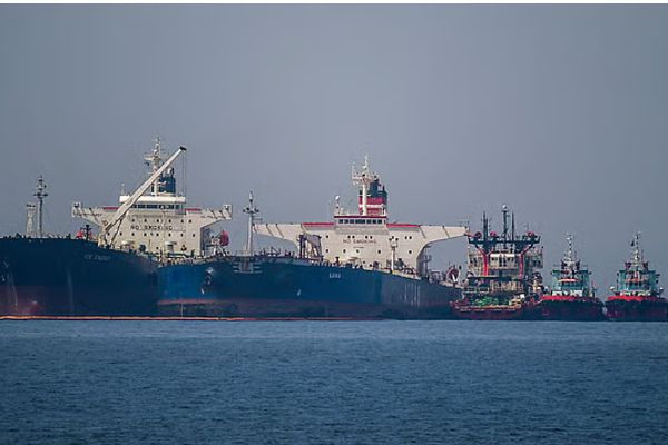 ஈரானின் கடல்பகுதியில் சிறைப்பிடிக்கப்பட்ட கப்பல்கள் | Ships Seized Off Iran S Maritime Region