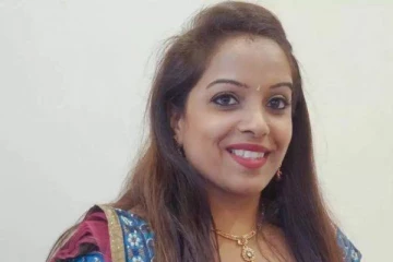 அஸ்ட்ரா செனகா தடுப்பூசி செலுத்தியதால் உயிரிழந்த தாய்