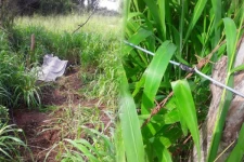 பாதுகாப்பற்ற மின் இணைப்பில் சிக்கி சிவில் பாதுகாப்பு படை வீரரொருவர் பலி