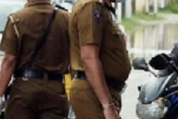 அதி உயர் பாதுகாப்பு சிறைச்சாலையில் அதிகாரியின் மோசமான செயல்