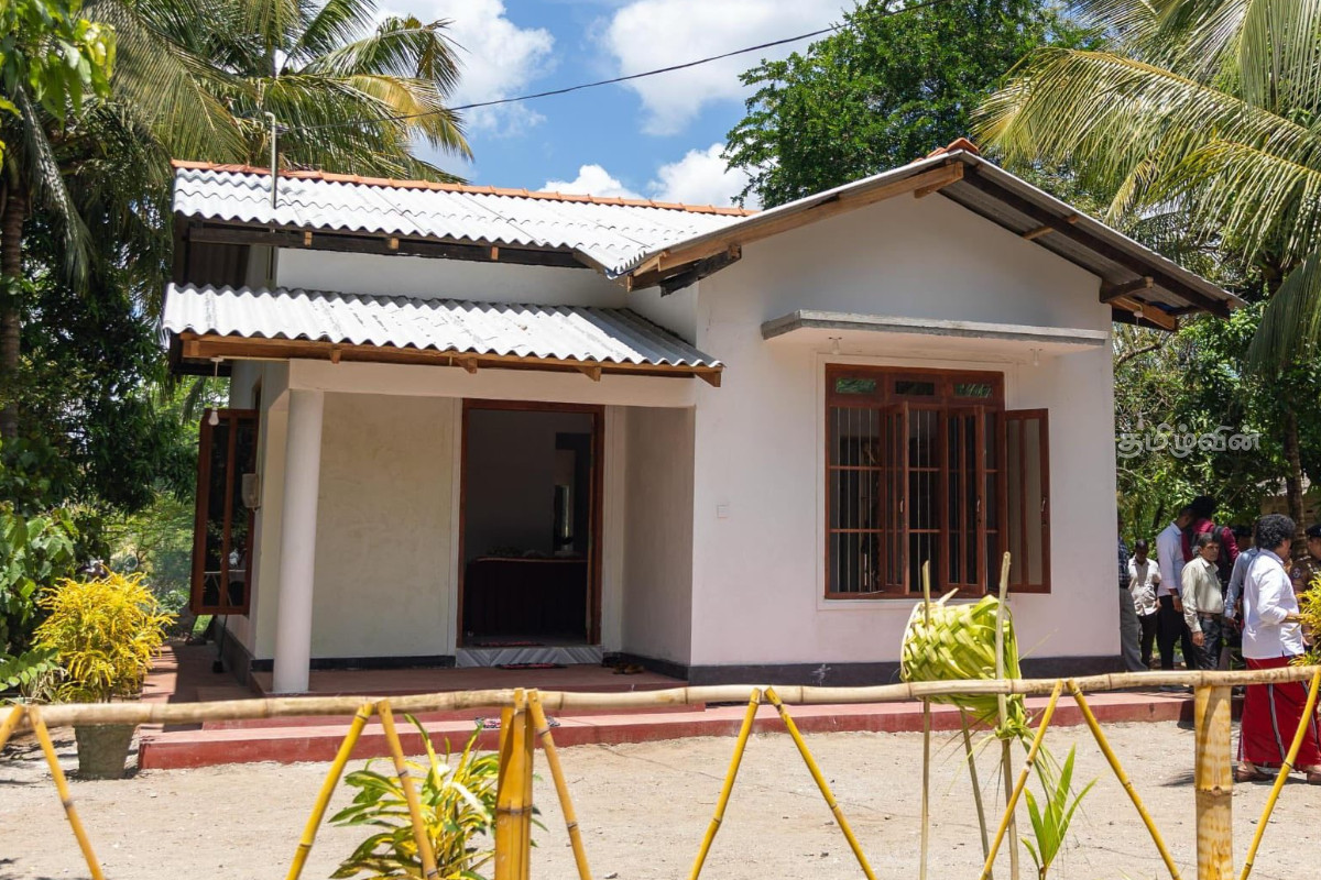 டித்வா அனர்த்தத்திலிருந்து மீண்ட குடும்பத்துடன் புத்தாண்டு கொண்டாடிய அநுர | Anura Celebrates New Year With Family Survived