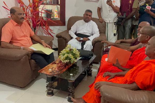 குருந்தூர்மலை விவகாரம் தொடர்பில் ஜனாதிபதிக்கு மனு கையளிப்பு | Petition To The President Regarding Kurundurmalai