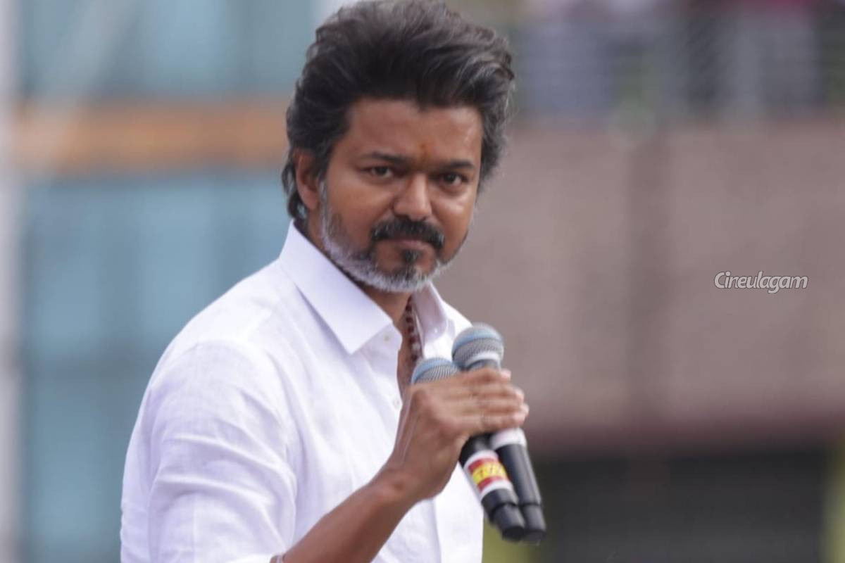 தேர்தலில் களமிறங்கியுள்ள நிலையில் தனது வீட்டை திடீரென இடிக்கும் விஜய்... என்ன காரணம்? | Actor Vijay Plan To Demolish His House