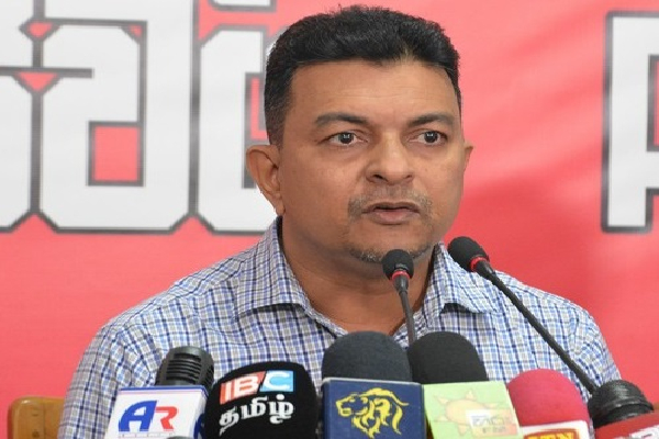 பெக்கோ சமனின் கைபேசியில் நாமலின் பெயர் : விரைவில் வெளிவரப்போகும் உண்மை | Namels Name On Peko Samans Cellphone