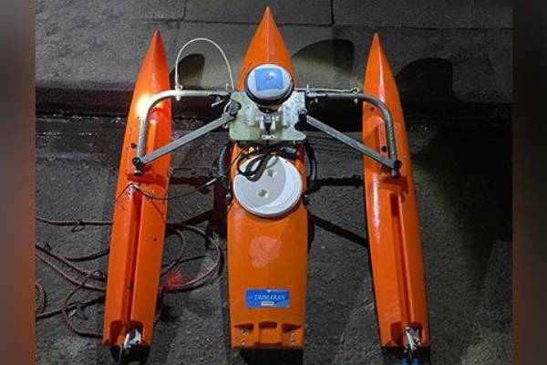 பாலத்தின் கீழ் இருந்து கண்டுபிடிக்கப்பட்ட விலையுயர்ந்த பொருள் | Expensive Item Stuck Under A Bridge As Discoverd