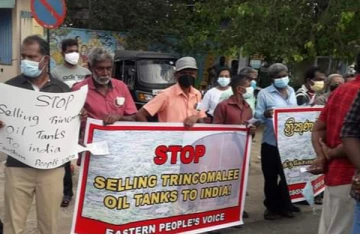 திருகோணமலை எண்ணெய் குதங்கள் விவகாரம்: மக்கள் எதிர்ப்பு ஆர்ப்பாட்டம் (VIDEO)