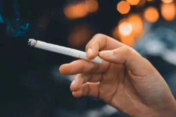 இனி பொது இடங்களில் சிகரெட் பிடிக்க தடை - மீறினால் ரூ. 13 ஆயிரம் அபராதம்