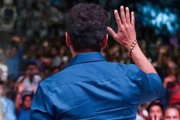 அரசியலுக்காக சினிமாவில் இருந்து பிரேக் எடுக்கிறாரா விஜய்? உண்மை இதுதான்