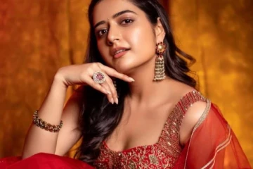 நடிகை ஆஷிகா ரங்கநாத் ஹாட் போட்டோஷூட்