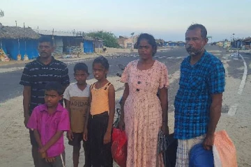 அகதிகளாக தனுஷ்கோடியில் தஞ்சமடைந்த இலங்கை தமிழர்கள் (Video)