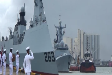 கொழும்பு துறைமுகத்தினை வந்தடைந்துள்ள பாகிஸ்தான் திப்பு சுல்தான் கப்பல்