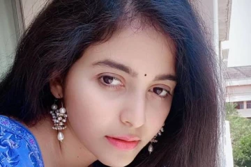 குஷி பட ஜோதிகாவாக மாறிய நடிகை அஞ்சலி! ஷாக்காகும் ரசிகர்கள்..